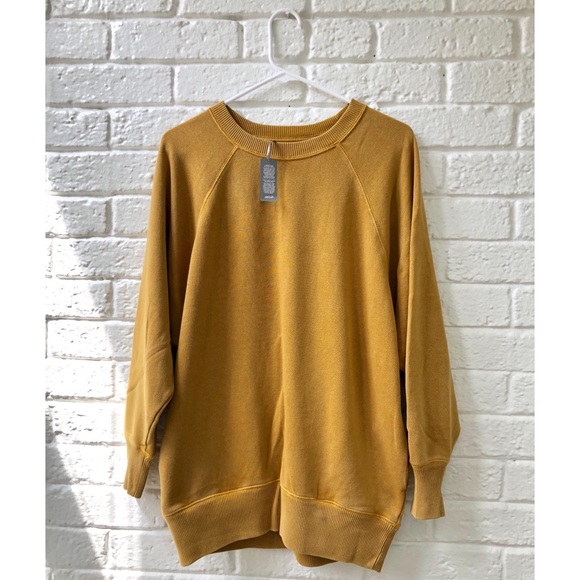 aerie Sweaters - Oversized Aeries crew neck sweatshirt NWT size S